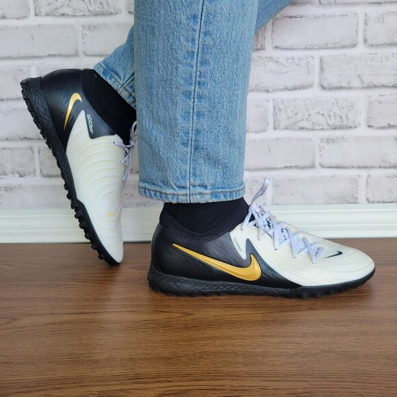 ✨Nike Phantom GX 2 Pro Turf Low Sz 6.5 Men's Soccer Shoes Black White FJ2583-100 - Picture 11 of 11